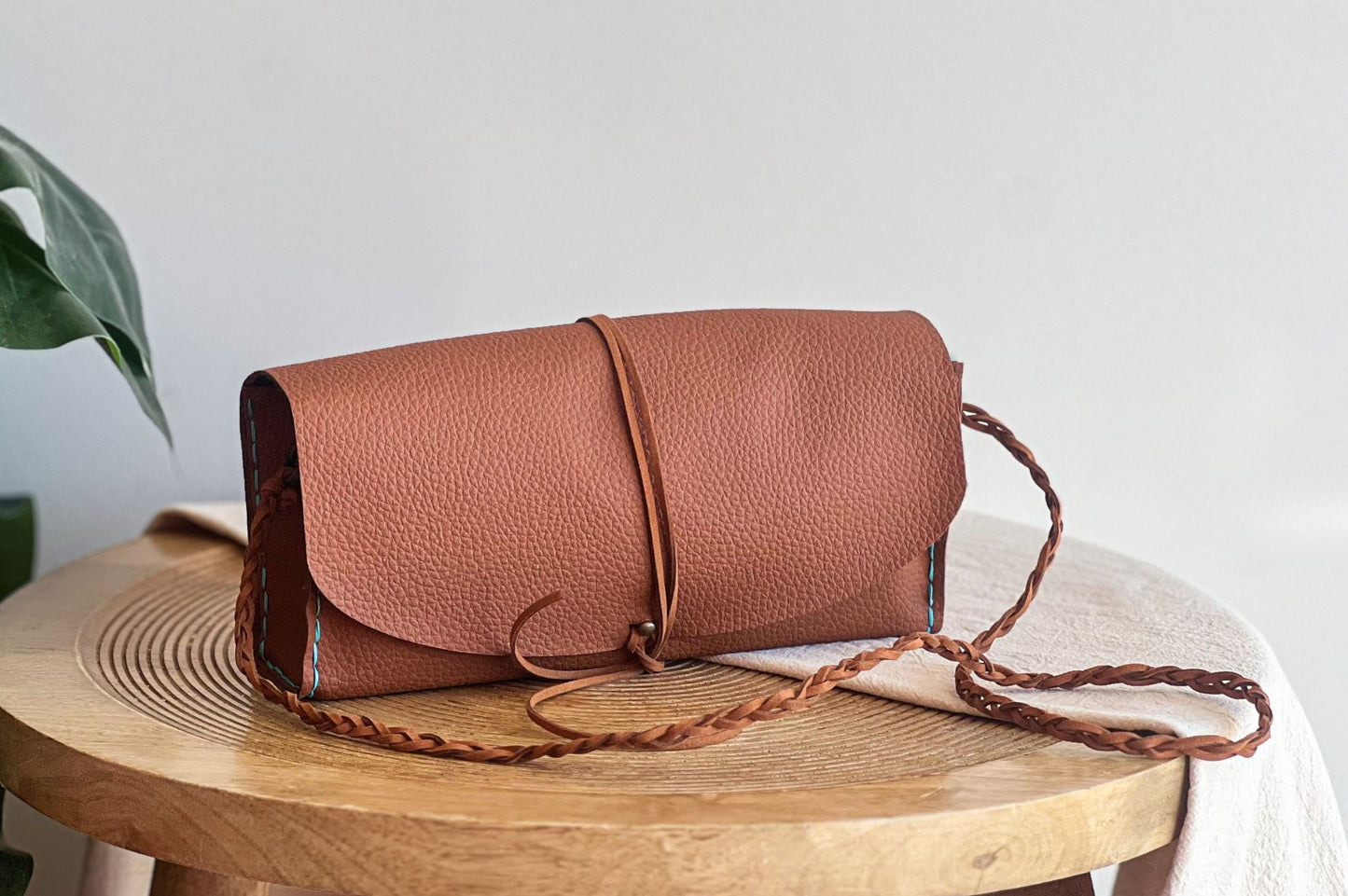 LC DIY Leather Clutch Cognac