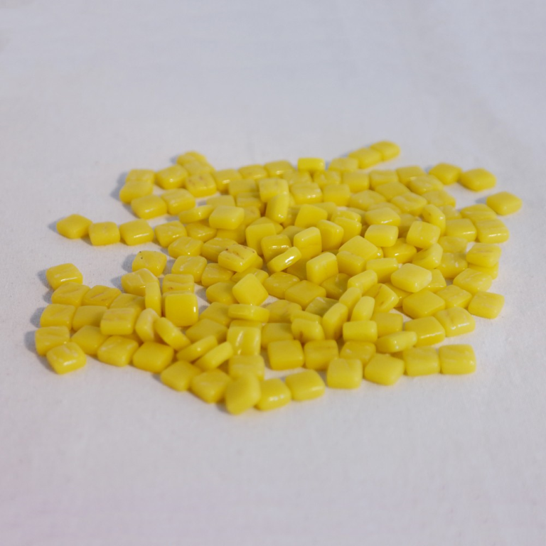 Colourful Squares Yellow 100 gr
