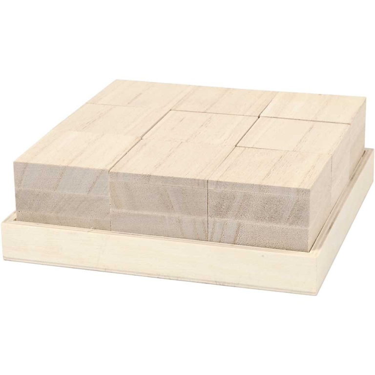 CC Holzblöcke 4x4x4 cm 9 Stück auf Platte