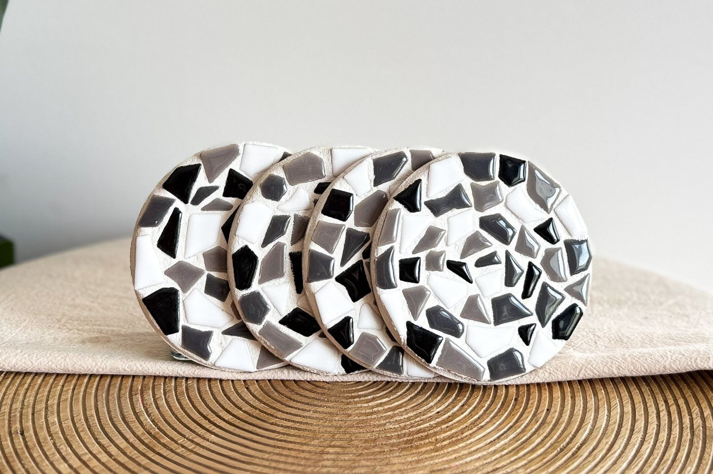 LC DIY Set - Mosaic Coaster 4 pcs Black White